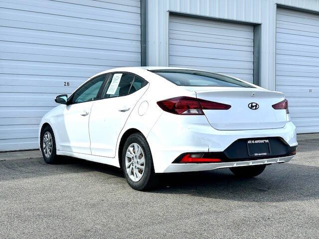 2020 Hyundai Elantra SE