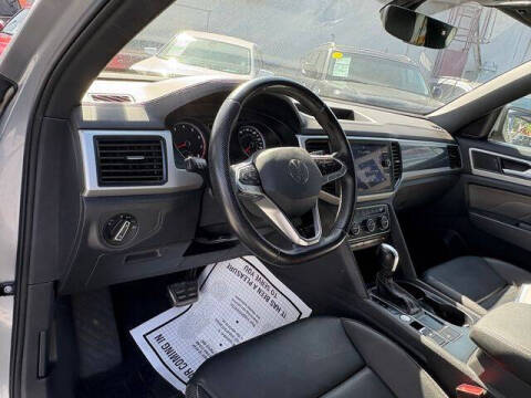 2021 Volkswagen Atlas Cross Sport V6 SE R-Line