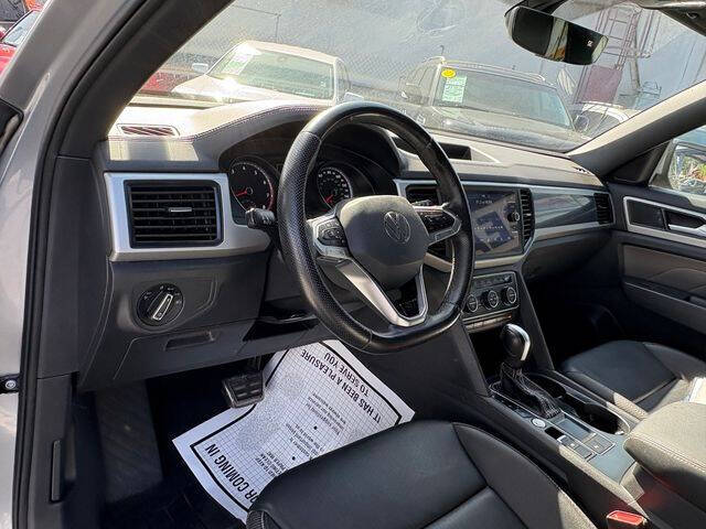 2021 Volkswagen Atlas Cross Sport V6 SE R-Line