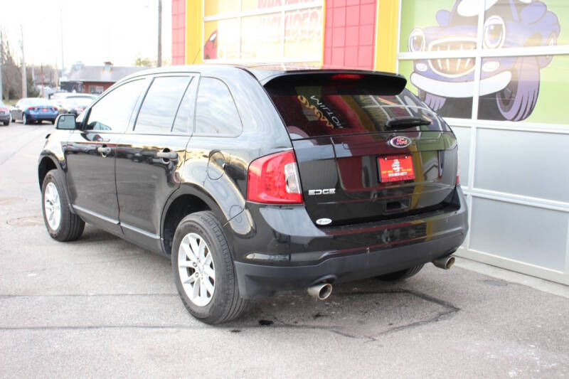 2013 Ford Edge SE