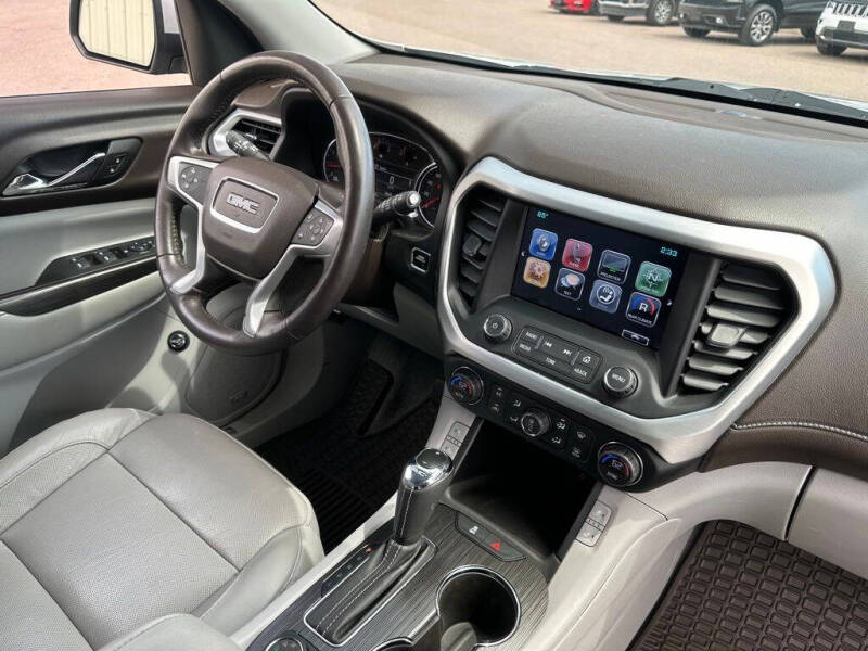 2017 GMC Acadia SLT-1