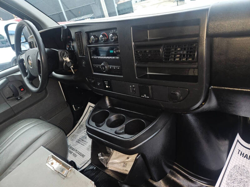 2015 GMC Savana 3500