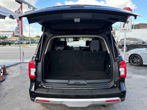 2024 Ford Expedition XLT