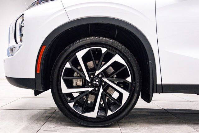 2022 Mitsubishi Outlander ES