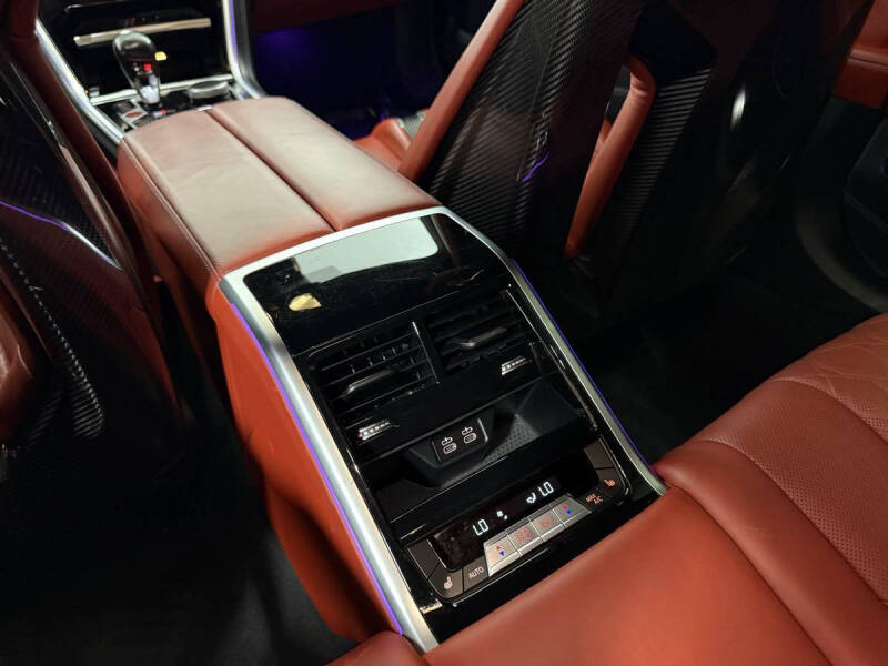 2022 BMW M8 Competition