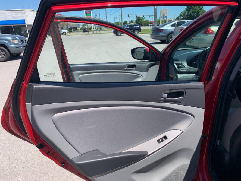 2016 Hyundai Accent SE