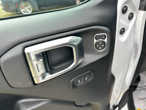 2025 Jeep Gladiator Sport S