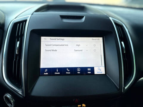 2020 Ford Edge Titanium