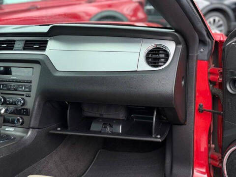2012 Ford Mustang V6 Premium