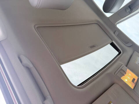 2009 Toyota Avalon XLS