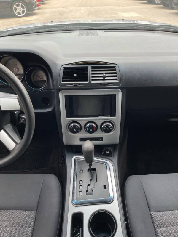 2010 Dodge Challenger SE