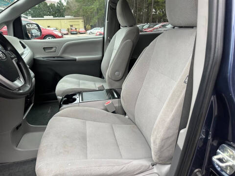 2020 Toyota Sienna L 7-Passenger