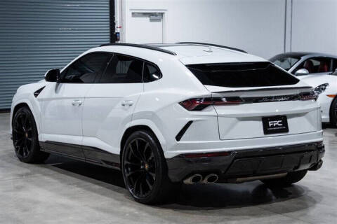 2022 Lamborghini Urus