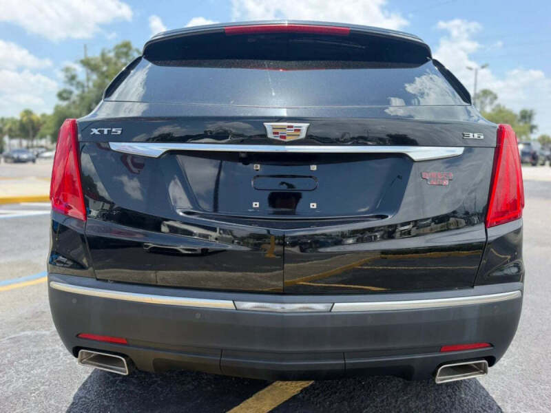 2017 Cadillac XT5
