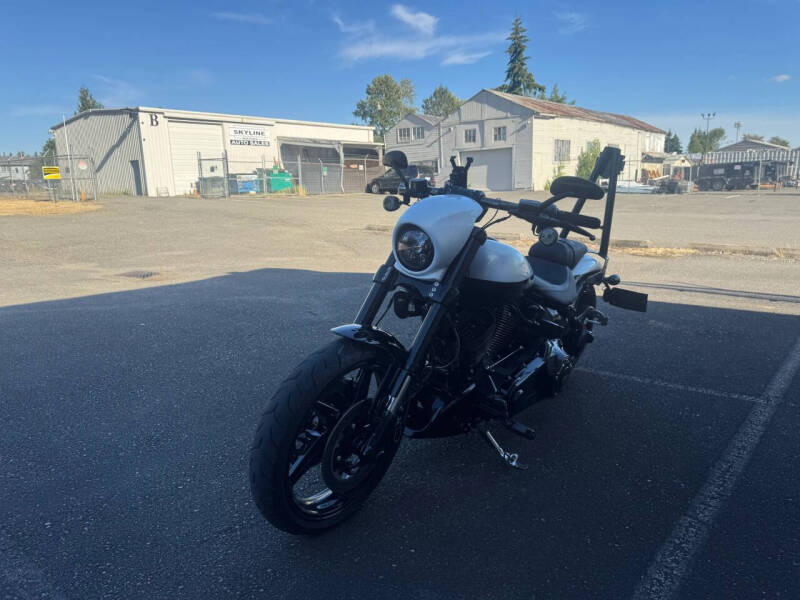 2017 Harley-Davidson Breakout