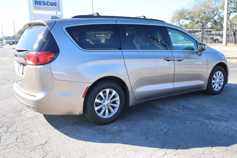 2018 Chrysler Pacifica Touring Plus