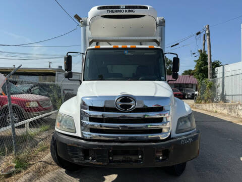 2016 Hino 258A