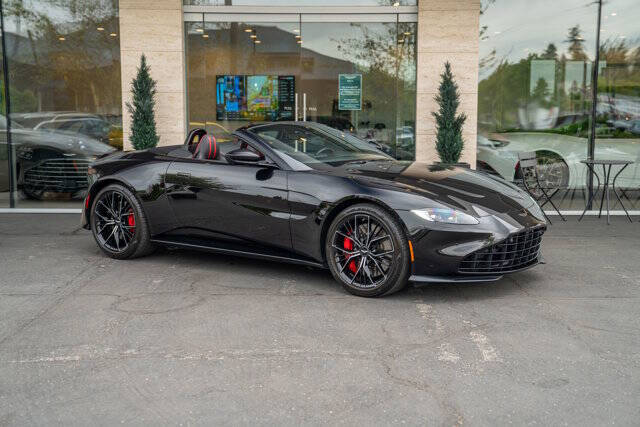2021 Aston Martin Vantage 39