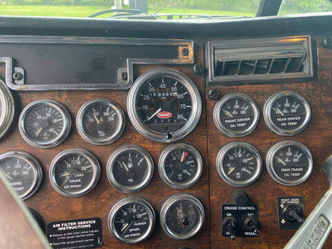2000 Peterbilt 357