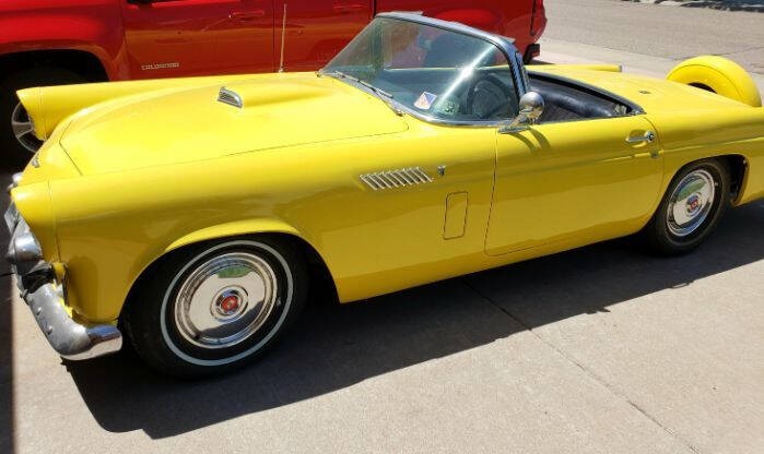 1956 Ford Thunderbird