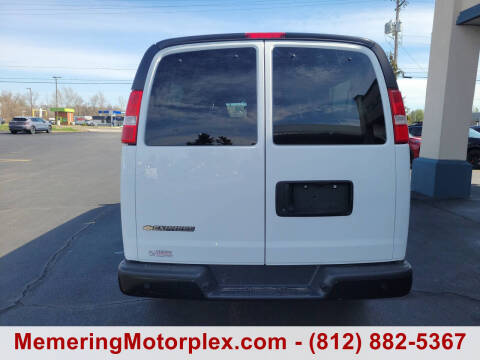 2022 Chevrolet Express LS 3500