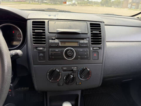 2012 Nissan Versa 1.8 SL