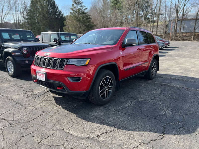 Used 2017 Jeep Grand Cherokee Trailhawk with VIN 1C4RJFLG9HC633641 for sale in Cuba City, WI