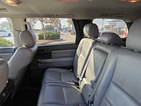 2013 Toyota Sequoia SR5