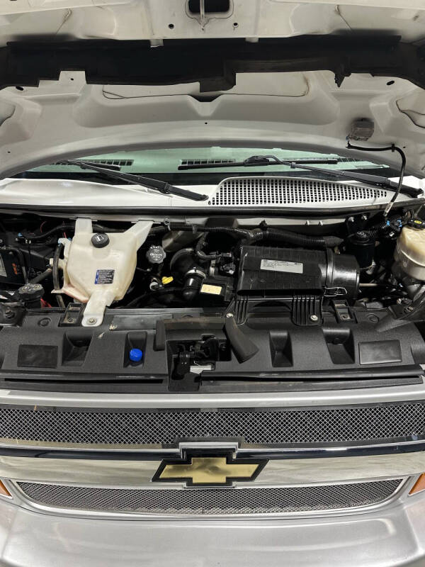 2017 Chevrolet Express 2500