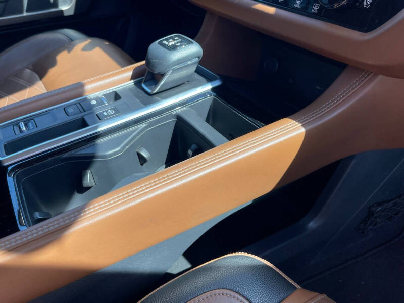 2022 Nissan Pathfinder Platinum