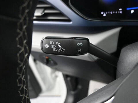 2024 Volkswagen Taos SE 4Motion