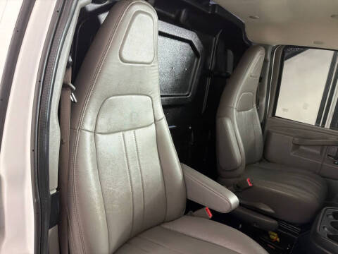 2021 Chevrolet Express 2500