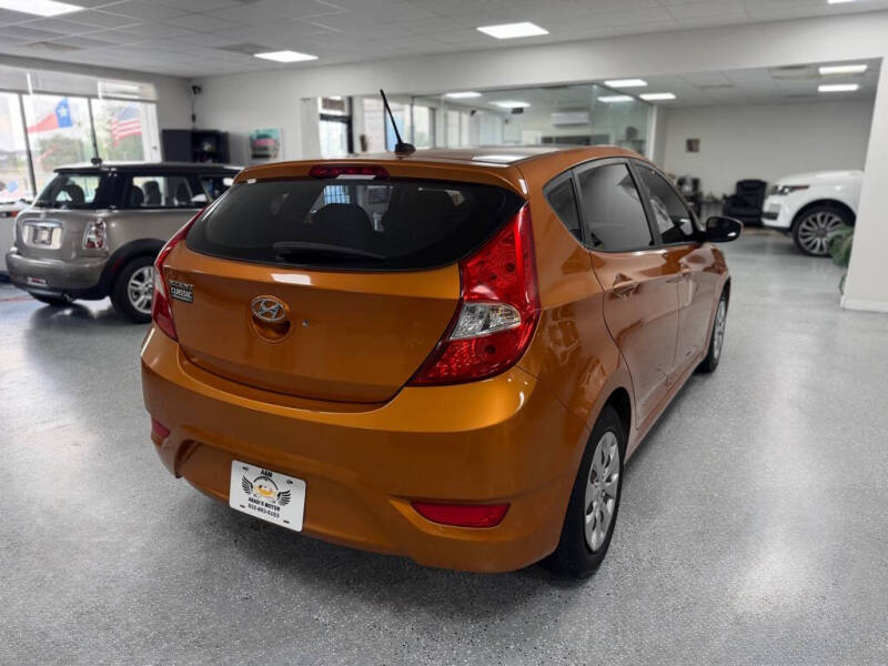 2016 Hyundai Accent SE