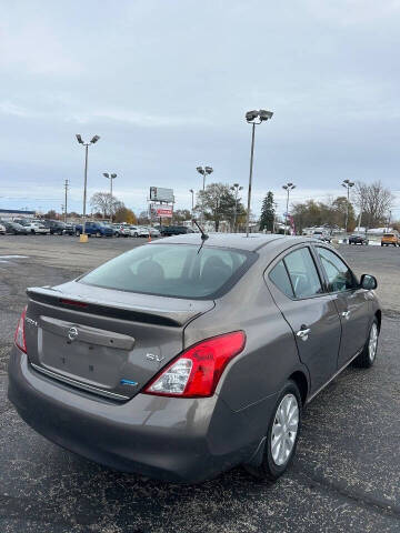 2014 Nissan Versa 1.6 S