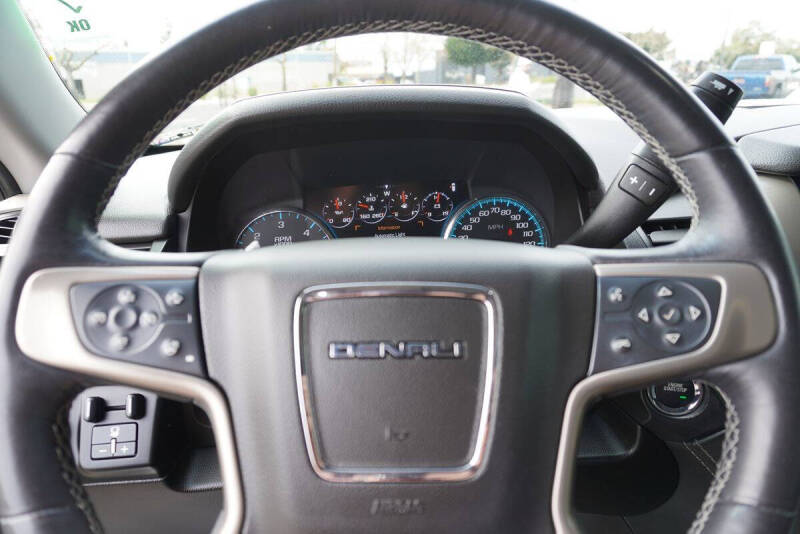 2017 GMC Yukon Denali