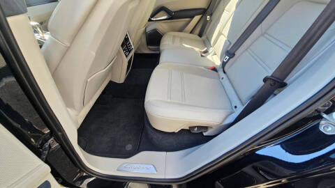 2022 Porsche Cayenne Turbo S E-Hybrid