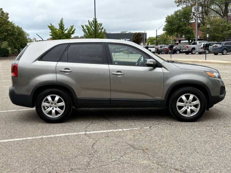 2012 Kia Sorento LX
