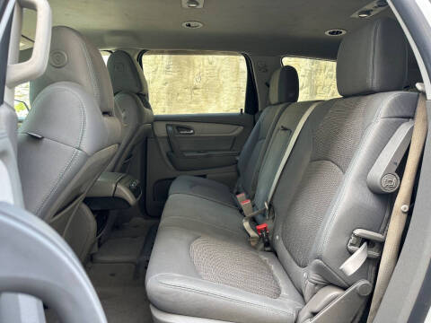 2017 Chevrolet Traverse LS