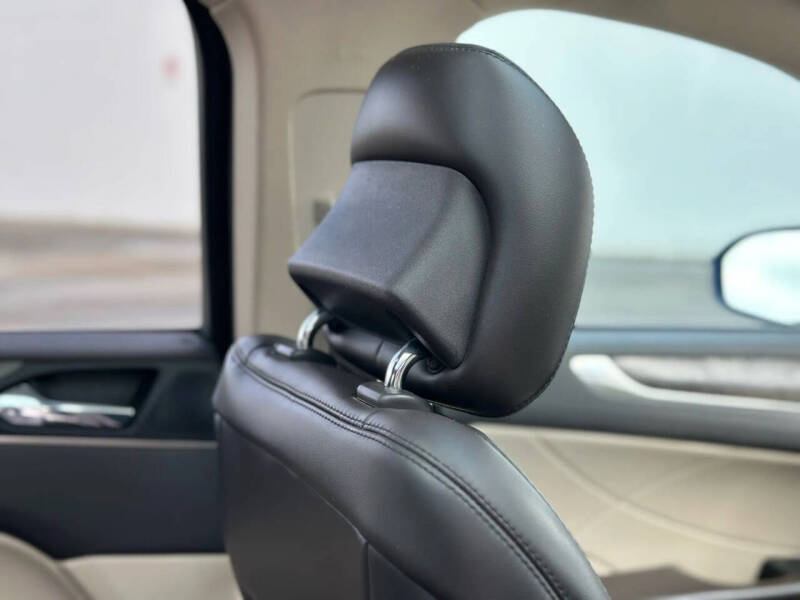 2017 Lincoln MKC Reserve