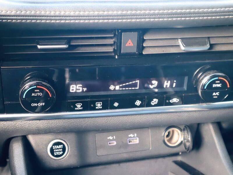 2022 Nissan Rogue SV