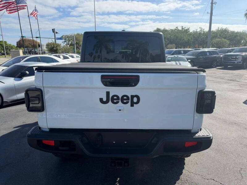 2024 Jeep Gladiator