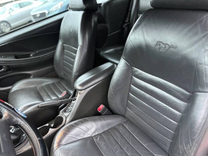 2000 Ford Mustang GT