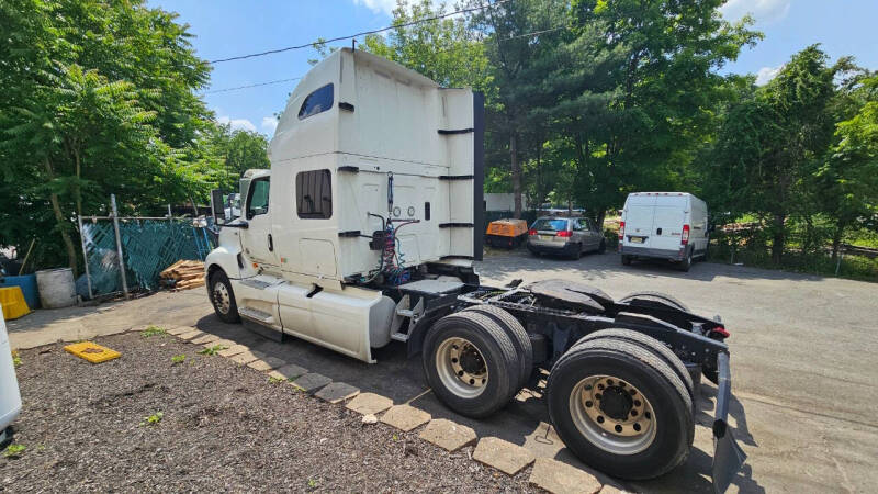 2022 International LT625