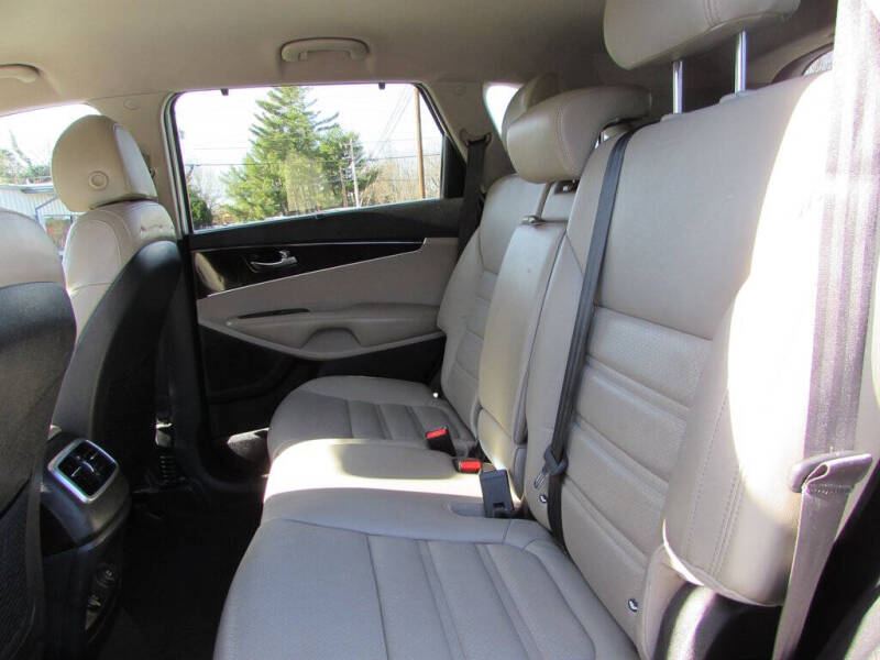 2018 Kia Sorento EX V6