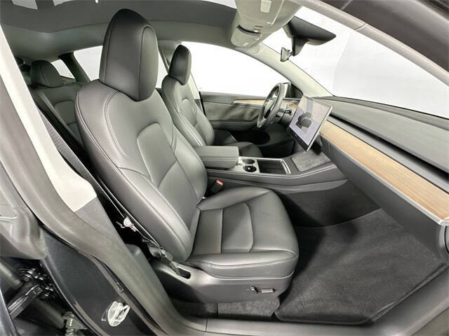 2025 Tesla Model Y Long Range