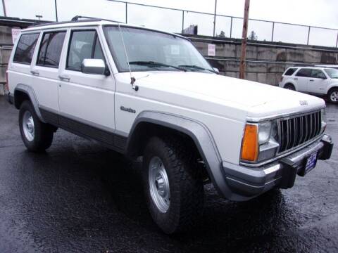 1996 Jeep Cherokee for sale at Delta Auto Sales in Milwaukie OR