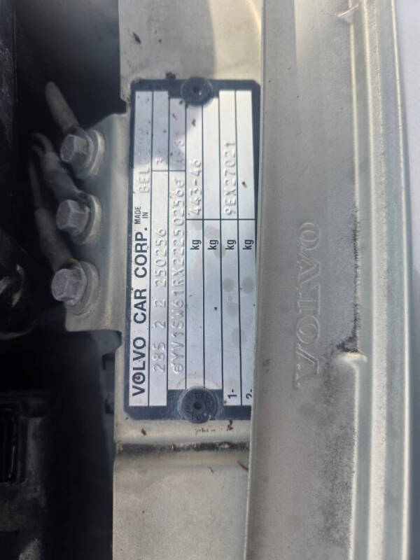 2002 Volvo V70 2.4