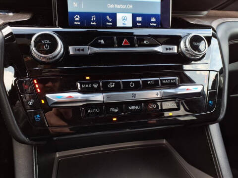 2023 Ford Explorer Hybrid Platinum