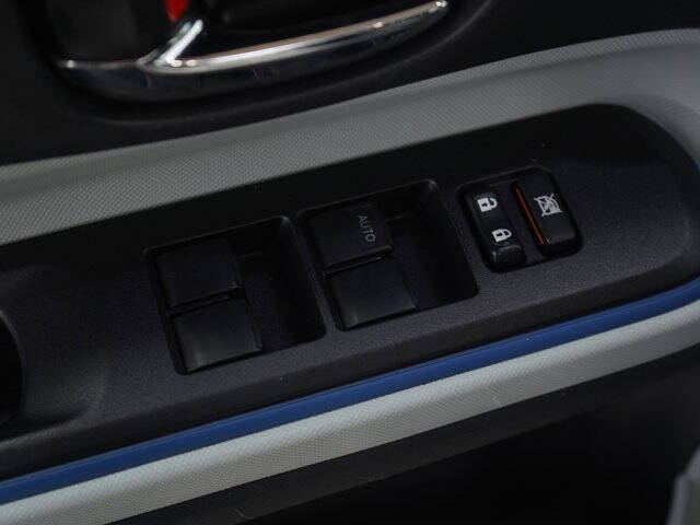 2013 Toyota Prius c Two