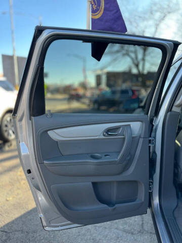 2017 Chevrolet Traverse LS